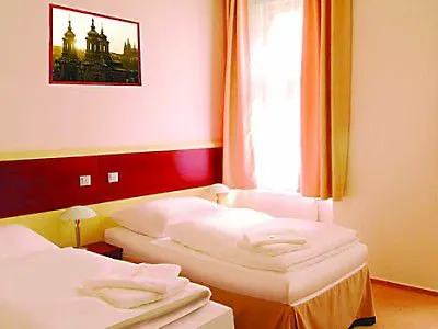 Ea Victoria 4* Praga