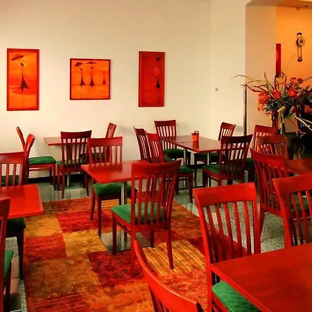 Ea Victoria 4* Praga