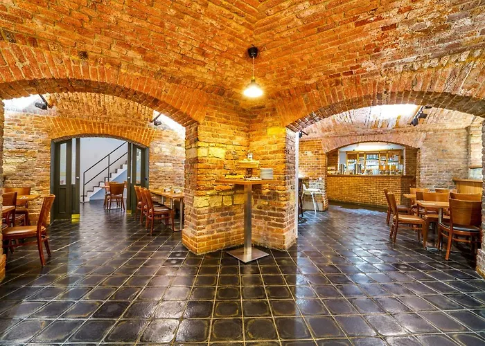 Ea Victoria Hotell 4*