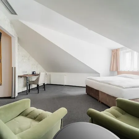 Ea Victoria 4* Prague