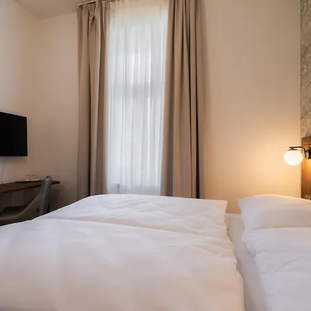 Hotell Ea Victoria 4*