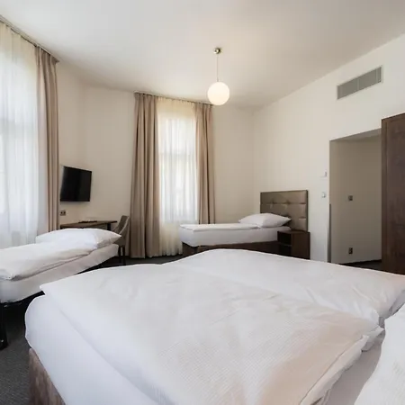 Hotell Ea Victoria 4*